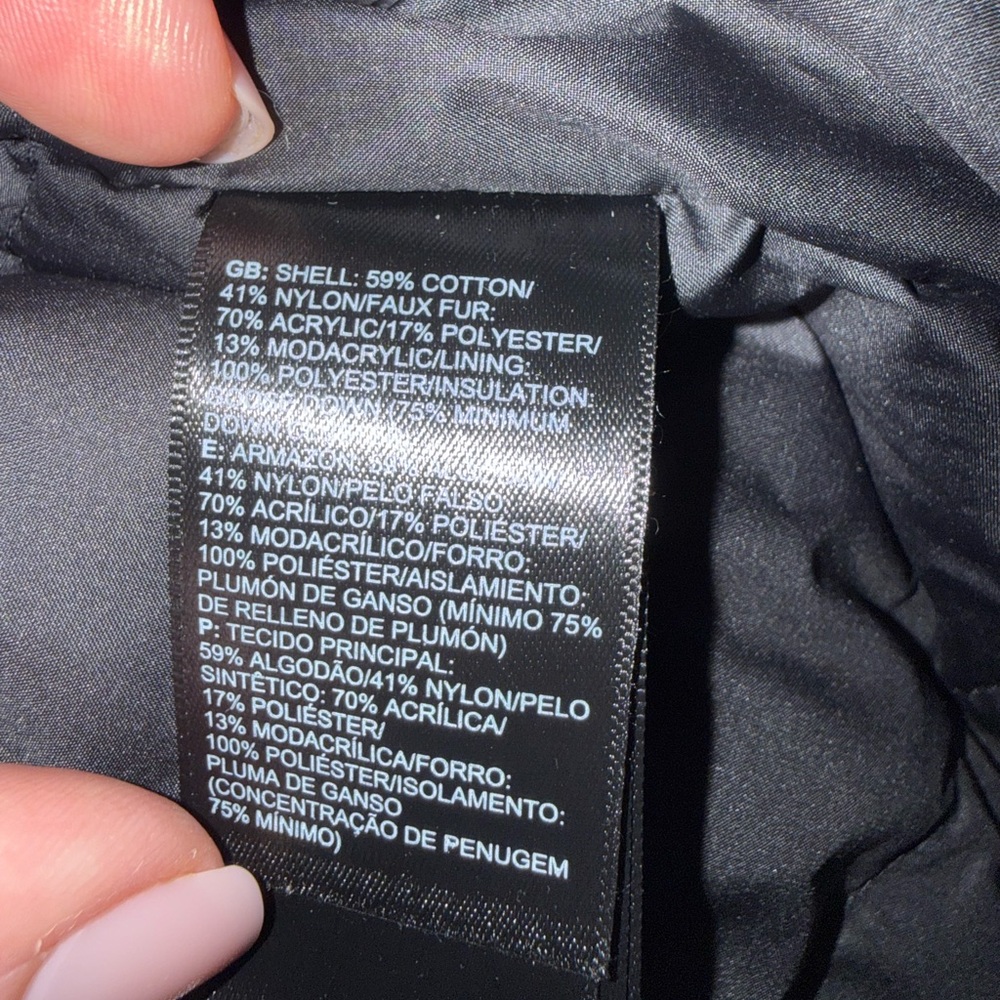 The North Face | Arctic Parka in Black Large - Picture 11 of 11